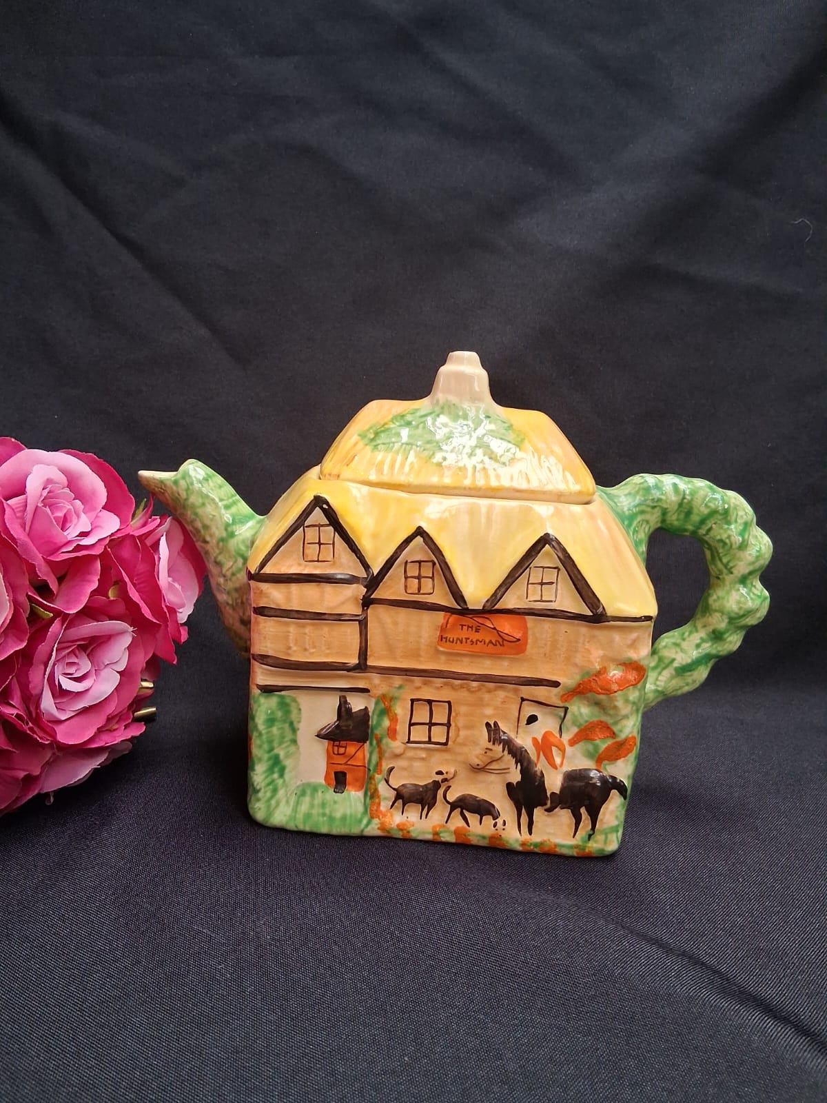 Tetera de Colección con Diseño "Cottage" / Casa de Campo